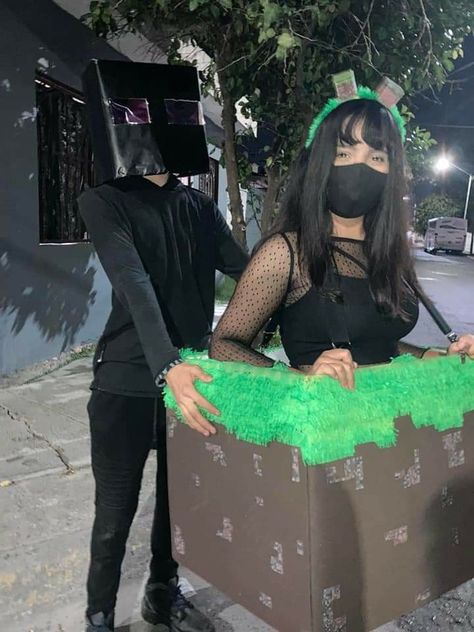 Easy Halloween Costumes For Couples, Unique Halloween Costumes For Couples, Minecraft Costumes, Iconic Halloween Costumes, Cute Couples Costumes, Halloween Duos, Costumes For Couples, Couples Cosplay, Couple Cosplay