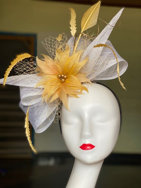 Crinoline Fascinator, Diy Fascinator, Sugar Flowers Tutorial, Pearl Neck, Homemade Bows, Lace Gown Styles, African Print Dress Designs, Gown Styles, Fascinator Headband