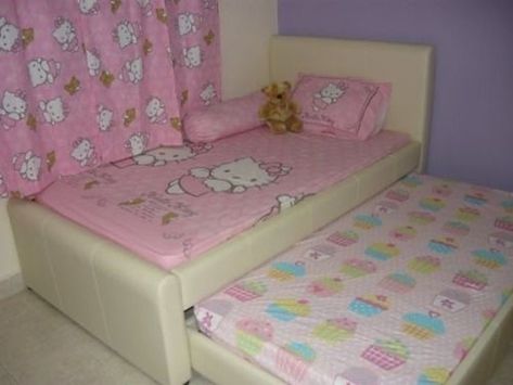 Hello Kitty House, Nostalgic Pictures, Charmmy Kitty, Dreamcore Weirdcore, Ideas Hogar, Weird Dreams, Kawaii Room, Creepy Cute, Bedroom Inspo