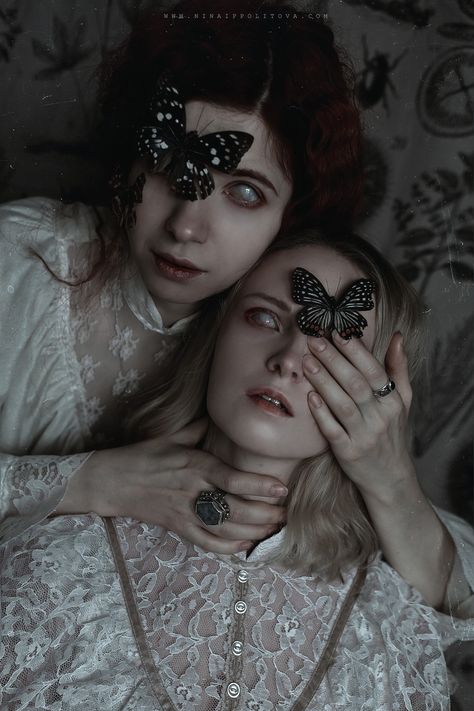 Dark Fairytale Aesthetic, Fantasy Digital Art, Animal Landscape, Can't Be Tamed, Gothic Photography, Horror Photos, Fairytale Aesthetic, Dark Fairytale, Female Male