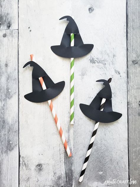 Halloween Toppers, Halloween Straws, Halloween Costumes For Work, Burlap Garland, Witch Party, Trio Halloween Costumes, Halloween Witch Decorations, Anniversaire Harry Potter, Straw Toppers