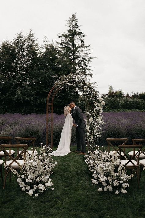 Aisle Florals, Small Outdoor Wedding, Small Weddings Ceremony, One Day Bridal, Field Wedding, Elopement Packages, White Bridal Bouquet, Elopement Ceremony, Welding Tools