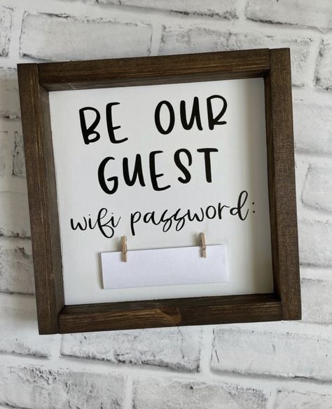 Cute Apartment Ideas For Couples, Small Guest Room Ideas, Small Guest Bedroom Ideas, Guest Bedroom Inspiration, Guest Room Sign, Farmhouse Guest Bedroom, Guest Room Essentials, Guest Wifi, Small Guest Room