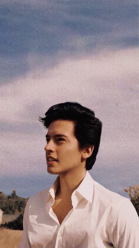 Cole Sprouse Aesthetic, Cole Sprouse Hot, Cole Sprouse Wallpaper, Cole Spouse, Cole Sprouse Jughead, Cole M Sprouse, 90s Actors, Riverdale Cole Sprouse, Dylan And Cole