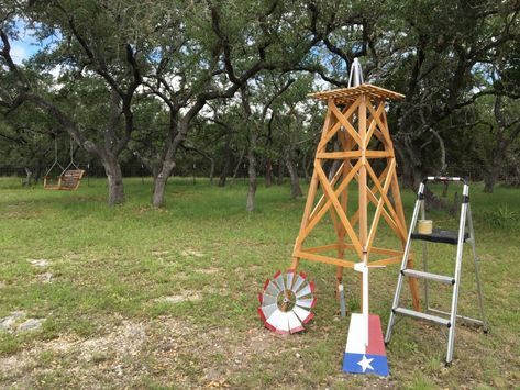 Free Plans on How To Build a Wooden Windmill Tower Wooden Windmill Plans, Build A Windmill, Homemade Windmill, How To Make Windmill, Windmill Tower, Windmill Plan, Windmill Diy, Windmill Landscaping, Wooden Windmill