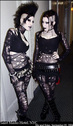 Tradgoth Outfits, Mall Goth Clothes, Nurse Ann, Subculture Fashion, Deathrock Fashion, Perky Goth, Razor Candi, Chica Punk, Punk Subculture