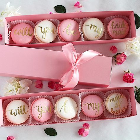 Chocolate Wedding, Wedding Party Bridesmaid, Asking Bridesmaids, Bridesmaid Boxes, Pnina Tornai, Edible Gold, Bridesmaid Box, Bachelorette Party Games, Bridal Party Proposal