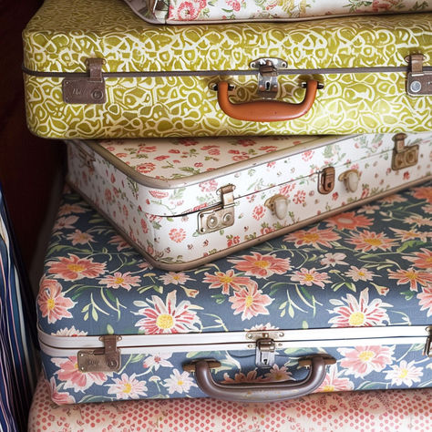 16 Ingenious Suitcase Decor Ideas Suitcase Decor Ideas, Old Suitcase Ideas, Decoupage Suitcase, Suitcase Shelves, Suitcase Ideas, Suitcase Decor, Diy Suitcase, Crafts By Season, Craft Supply Storage