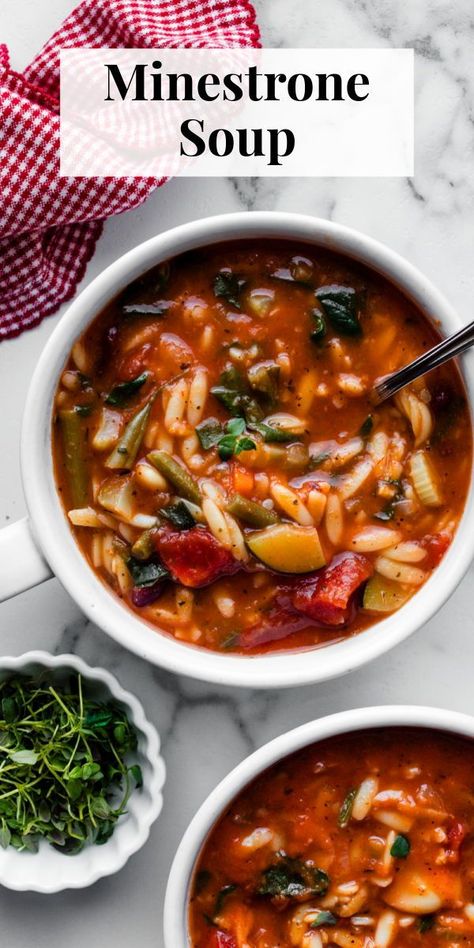 This hearty minestrone soup is thick and satisfying. Brimming with vegetables, protein-rich beans, and herbs, it's extra flavorful, too. #homemadesoup #wintersoups #minestrone Ministroni Soup Recipe, Healthy Pot Pie, Roasted Red Pepper Soup, Minestrone Soup Recipe, Red Pepper Soup, Sally's Baking, Recipes Soup, Clean Food Crush, Pot Pies