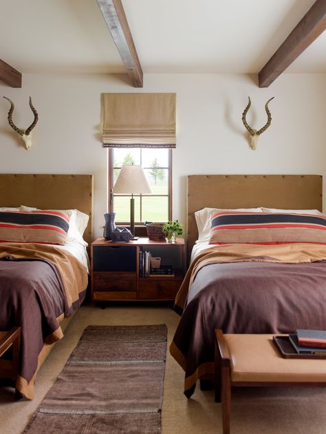 Kylee Shintaffer, Montana Bedroom, Utah Ranch, Boutique Motel, Ranch Bedroom, Southwest Bedroom, Mountain Bedroom, Rustic Minimalism, Lodge Bedroom