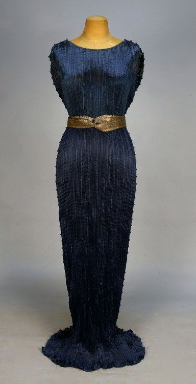 Fortuny Delphos Gown, 1930 Jewelry, Fortuny Dress, Fortuny Delphos, Jeanne Paquin, Mariano Fortuny, Jeanne Lanvin, Spanish Fashion, Roaring 20's