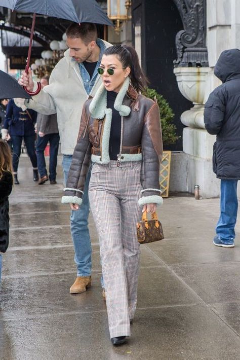 Kourtney Kardashian 2018 Style, Kourtney Kardashian Style Winter, Kourtney Outfits, Kardashian Winter Style, Kourtney Kardashian 2018, Kourtney Kardashian Style, Kardashian Outfit, Celebrity Fashion Looks, Celeb Style