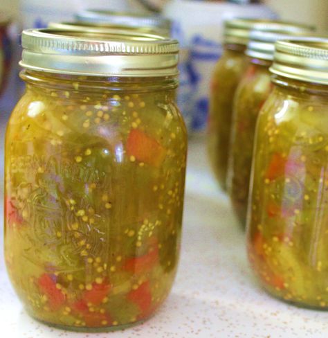 Green Tomato Relish Recipe, Tomato Relish Recipe, Green Tomato Relish, Green Tomato Recipes, Relish Recipe, Canning Pickles, Canning Vegetables, Tomato Relish, Tomato Season