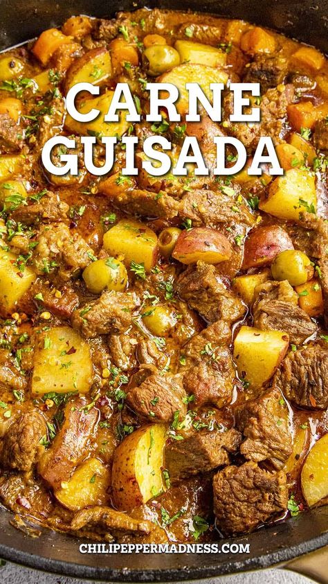 Carne Guisada hot and ready in a big skillet Guisada Recipe, Stew Crockpot, Meat And Potatoes, Carne Guisada, Boricua Recipes, Hispanic Food, Mexican Food Recipes Easy, Beef Stew Recipe, Think Food