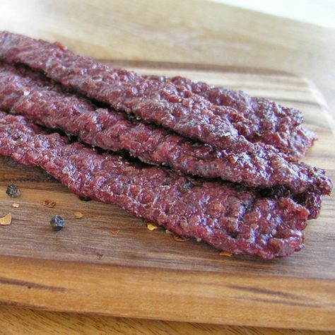 Deer Meat Jerky Recipes, How To Make Deer Jerky, Fish Jerky Recipes, Ground Jerky Recipes Venison, Homemade Deer Jerky Recipe, Deer Snack Sticks Recipe, Ground Deer Jerky Recipe Dehydrator, Oven Jerky Recipes, Venison Jerky Seasoning Recipe