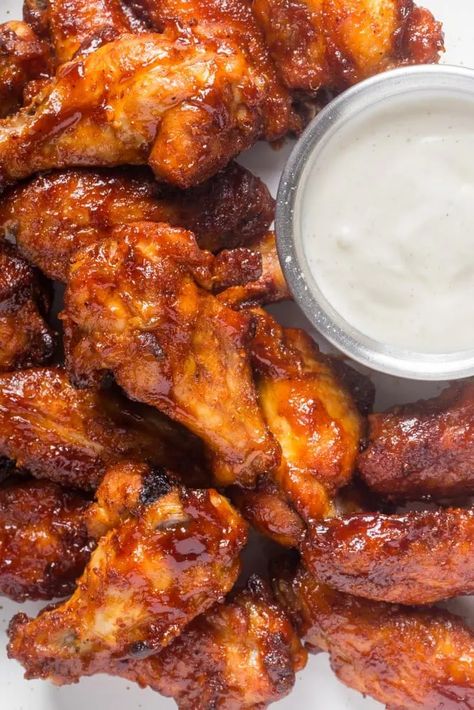 Easy Baked BBQ Chicken Wings 1 Barbecue Chicken Wings In Oven, Bbq Chicken Wings In The Oven, Sweet Baby Rays Bbq Chicken, Easy Baked Bbq Chicken, Chicken Wing Party, Homemade Bbq Rub, Baked Bbq Chicken Wings, Chicken Wingettes, Sour Cream Mashed Potatoes