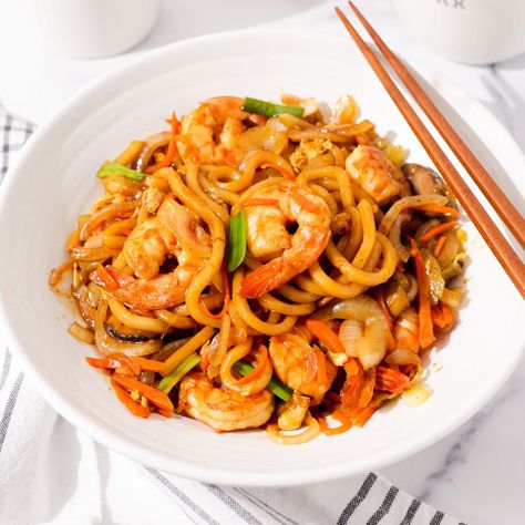 Shrimp Yaki Udon Vegetable Stir Fry Sauce, Yaki Udon Recipe, Korean Corn Dog Recipe, Corn Dog Recipe, Korean Corn Dog, Japanese Noodle Dish, Fried Udon, Korean Corn, Udon Recipe