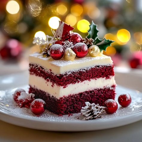 Indulge in this festive Red Velvet Christmas Cake recipe that's perfect for your holiday gatherings, ensuring a delicious centerpiece. Red Velvet Cake Christmas, Velvet Cake Decoration, Christmas Red Velvet Cake, Red Velvet Christmas Cake, Red Velvet Cake Decoration, Pretty Sweets, Christmas Red Velvet, Alaska House, Christmas Cake Recipe