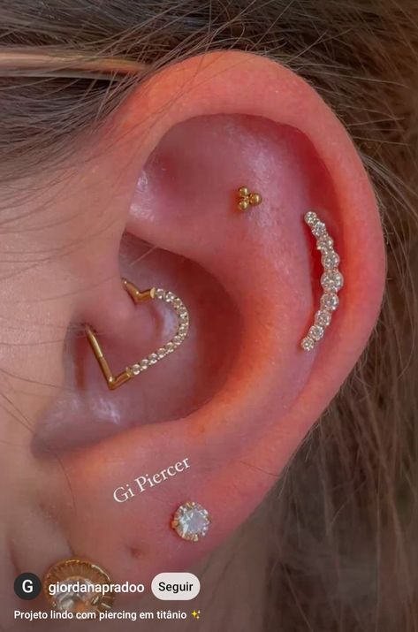 Industrial Art Orbital Piercing Inspirations for Women #IndustrialChic #OrbitalAdornments #ArtisticExpressions #EarSculptures #BoldBeauty Daith Helix Piercing, Flat Helix Piercing Ideas, Orbital Piercing, Piercing Daith, Daith Piercing, Body Piercings, Shine Bright Like A Diamond, Industrial Art, Helix Piercing