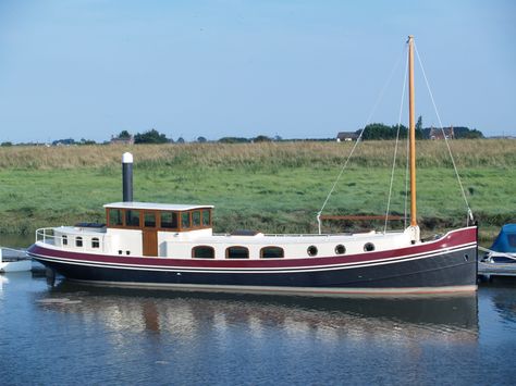 Barges For Sale, Barge Boat, Canal Barge, Boat Interior Design, Dutch Barge, Narrow Boats, Water Transport, Mini Boat, Floating Homes