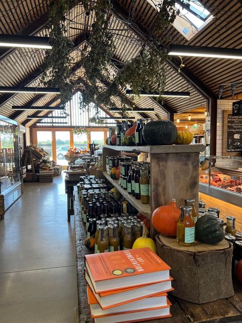 Farm Store Aesthetic, General Store Ideas Small Towns, Indoor Farmers Market, Apple Cider Coffee, Farm Shop Ideas, Farm Store Ideas, Farmers Market Food, Market Design Ideas, Micro Bakery