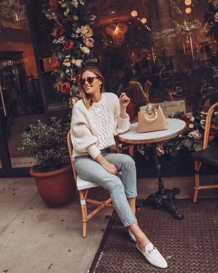 26 Stylish Outfits with Loafers You Must Have  #Outfits #Shoes Brixton Outfit, Loafers Outfit Winter, White Mules Outfit, White Loafers Outfit, Gucci Loafers Outfit, Gucci Mule, Loafers With Jeans, Mule Outfit, Gucci Brixton