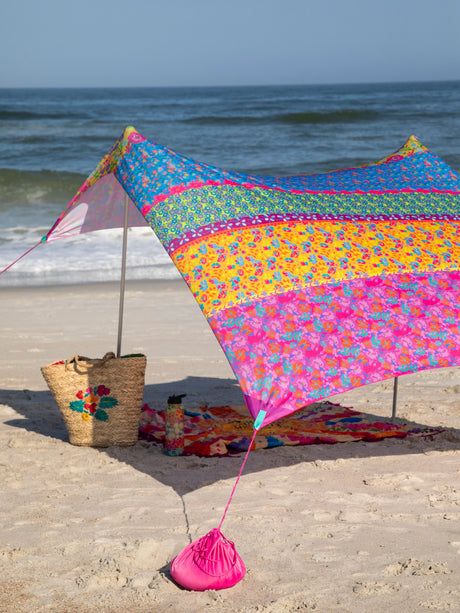 Beach Tent Ideas, Beach Shade Tent, Boho Camping, Beach Tents, Boho Tent, Backpack Beach Chair, Portable Shade, Boho Car Accessories, Beach Shade