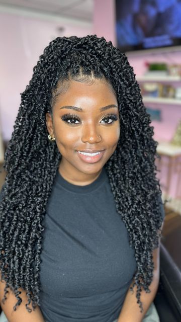 Crochet Twist Hairstyles, 1b Hair, Crochet Twist, Hair Twist, Dark Skin Beauty, Human Braiding Hair, Braiding Hair, Twist Hairstyles, Braid Styles