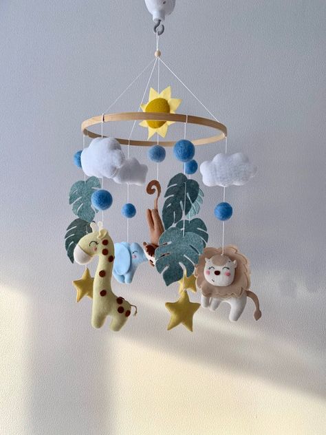 Jungle Mobile, Jungle Animals Decorations, Baby Mobile Boy, Nursery Jungle, Safari Baby Mobile, Mobile Safari, Mobile Crib, Baby Boy Mobile, Africa Animals