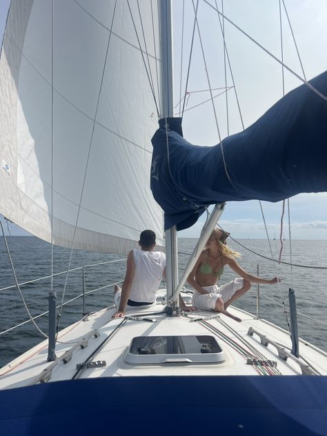 Sailing Couple, With Boyfriend, Vision Board Inspiration, 2025 Vision, Sailing, Vision Board, Sun