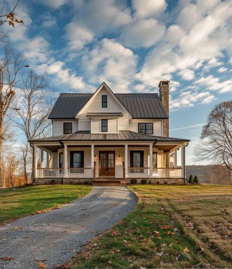 Farmhouse Build, Brick Farmhouse, Best Farmhouse, Dream Life House, Beautiful Farmhouse, Farmhouse Homes, Dream House Exterior, Barn Doors Sliding, Exterior Brick