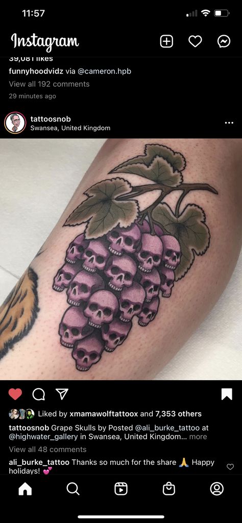 Grape Tattoo, Female Lion Tattoo, Wine Tattoo, Traditional Tattoo Inspiration, Fruit Tattoo, Food Tattoos, Tattoo Skull, Aries Tattoo, Grapes Of Wrath