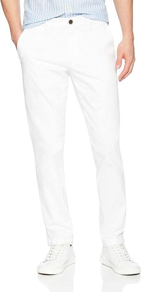 Green Chino Pants, Men's Outfit By Occasions, Men's Business Outfits, White Chinos, Khaki Chino Pants, Chino Pants Men, Men Trousers, Slim Fit Chinos, Slim Fit Dresses