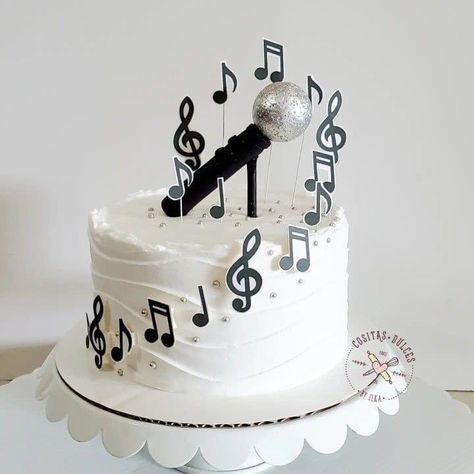 Cake With Music Theme, Birthday Cakes Music Theme, Piano Cakes Ideas, Music Cake Design, Music Theme Cake Ideas, Music Cake For Men, Singer Cake Ideas, Music Cakes Birthday, Music Themed Cakes For Men