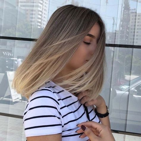 Blonde Ombre Balayage, Dark Blonde Hair Color, Dark Blonde Hair, Ombré Hair, Short Hair Color, Hair Color Balayage, Hair Inspiration Color, Short Curly Hair, Hair Color Trends