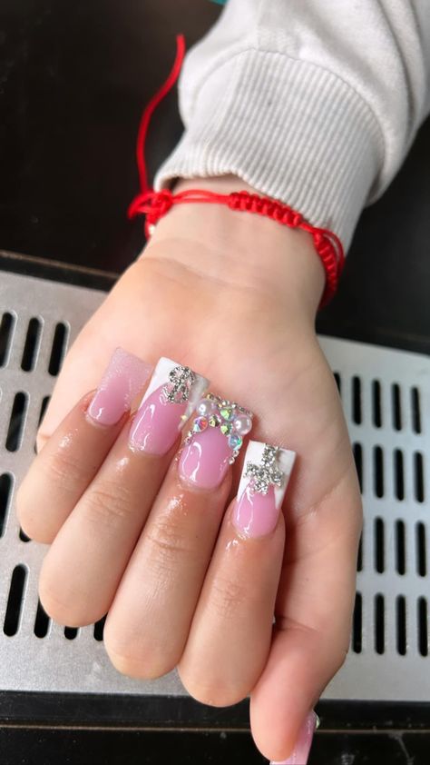 Short Duckie Nails, Shorties Nail Designs, Baddie Short Acrylic Nails Designs, Short Duck Nails Acrylic, Short Bling Nails, Duck Nails Design, Pink Duck Nails, Short Duck Nails, Halloween Acrylic Nails