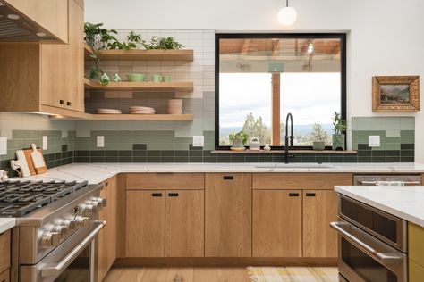 Fireclay Tile (@fireclaytile) • Instagram photos and videos Green Tile Backsplash, Modern Powder Room, Dark Accent Walls, Green Backsplash, Tile Steps, Kitchen View, Natural Tile, Fireclay Tile, Kitchen Views