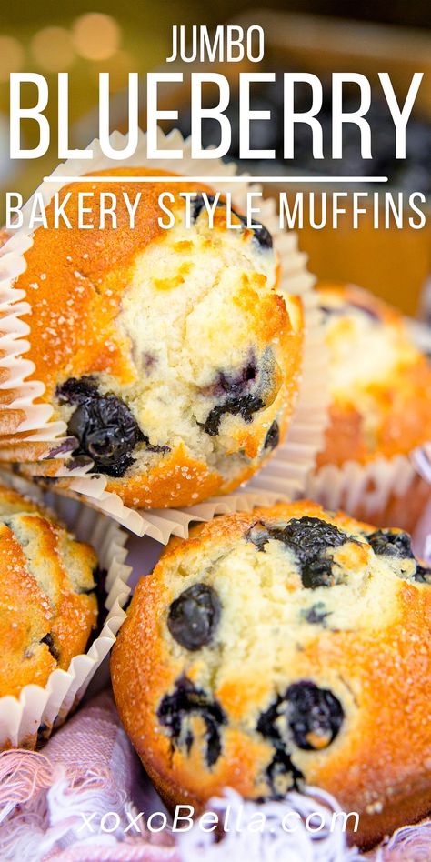 Jumbo bakery style blueberry muffins are a great example of comfort food for breakfast or brunch. A super moist large muffin also makes a nice snack whenever you want something sweet. Try this easy jumbo muffin recipe and taste just how incredible freshly made muffins can be. You can use fresh or frozen blueberries for these homemade blueberry muffins. This jumbo muffin recipe is quick and easy, and only calls for 8 ingredients. Each large muffin has theflavour of blueberries in every bite. Jumbo Muffin Recipes, Frozen Blueberry Muffins, Jumbo Blueberry Muffins, Berry Muffin Recipe, Moist Blueberry Muffins, Blueberry Yogurt Muffins, Food For Breakfast, Bakery Style Blueberry Muffins, Bakery Muffins