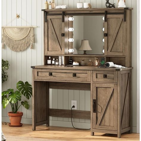 Farmhouse vanity makeup