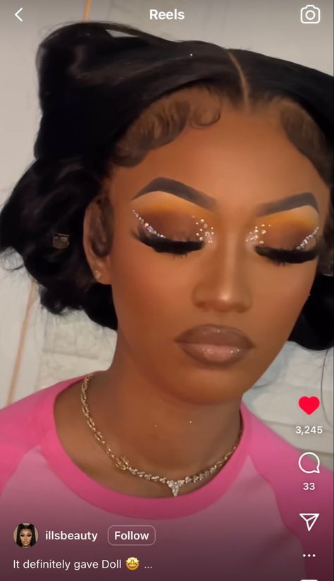 Gold Shadow Makeup, Birthday Makeup Ideas For Black Women, Prom Makeup Dramatic, Natural Makeup Looks With Glitter, Prom Makeup Black Women Rhinestones, Orange Prom Makeup Looks Black Women, Makeup Looks For Black Women Prom, Soft Glam Makeup With Rhinestones, Simple Unique Makeup Looks