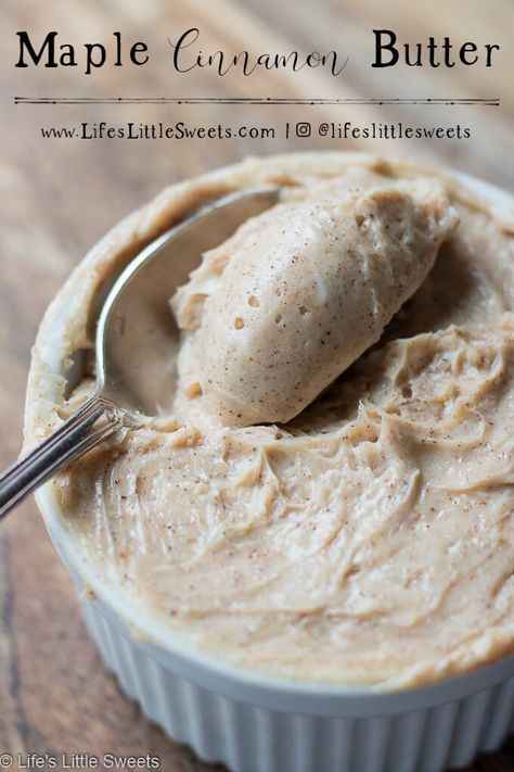 Maple Cinnamon Butter is a sweet and delicious butter recipe that is perfect for having on muffins, toast, popovers, bread or just about anything you imagine. It only takes a few minutes and 4 simple ingredients to make this maple-cinnamon scented butter. #butter #maplesyrup #cinnamon #brownsugar #unsaltedbutter #recipe Flavored Butter Recipes, Butter Recipes Homemade, Cinnamon Honey Butter, Sweet Butter, Flavored Butter, Cinnamon Butter, Homemade Butter, Printable Recipe, Honey And Cinnamon