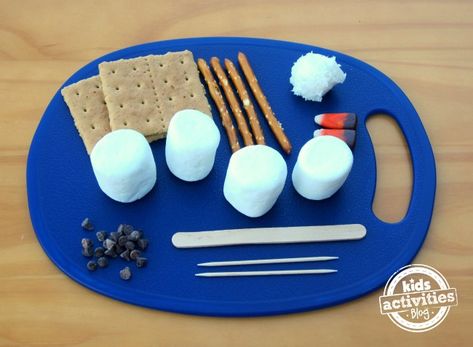 Snowman Marshmallows Craft, Marshmellow Snowman, Winter Activity For Kids, Snowman Treats, Marshmallow Crafts, Snowman Kit, Winter Snack, Snowmen Activities, Marshmallow Snowman