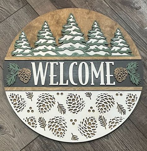 Laser Cut Christmas Ideas Winter Door Rounds, Christmas Wood Crafts Diy Wooden Signs, Door Round Signs, Laser Cut Door Hanger, Unique Door Hangers, Holiday Door Signs, Winter Door Signs, Winter Signs Wooden, Door Sign Ideas