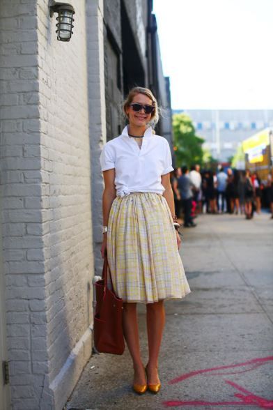 How to Wear Crisp White Button-Down: 21 Ideas | StyleCaster.    And.. we might add: 21 ways to wear our women's undershirts... designed to be undetectable under white tops. Quoi Porter, Moda Chic, White Button Down, A Skirt, Style Trends, Beautiful Skirts, Fashion Week Street Style, Looks Style, Street Styles