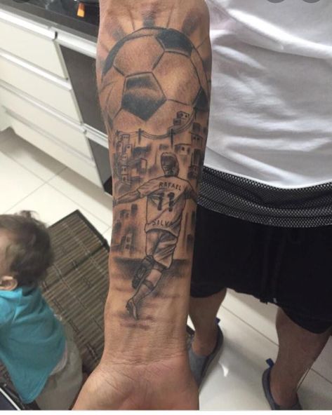 Messi Tattoo, Soccer Tattoos, Leg Sleeve Tattoos, Leg Tattoo Ideas, Rare Tattoos, Football Tattoo, Men Tattoos Arm Sleeve, Delicate Tattoo, Leg Sleeve Tattoo