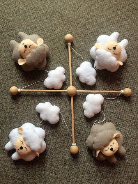 Sheep baby mobile, Baby mobile boy and baby mobile girl, Lamb mobile Sheep, Nursery mobile, Sheep mo Mobile Baby Diy, Girl Room Themes, Sheep Mobile, Baby Mobile Boy, Mobile Girl, Diy Baby Mobile, Baby Mobil