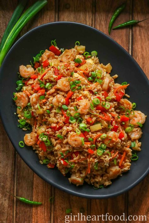 Pineapple Shrimp Fried Rice, The Best Fried Rice, Best Fried Rice Recipe, Best Fried Rice, Seafood Fried Rice, Homemade Fried Rice, Shrimp Fried Rice Recipe, Rice Meals, Pineapple Shrimp