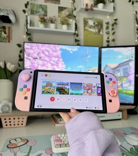 Nintendo Switch Girl, Nintendo Accessories, Nintendo Switch Aesthetic, Switch Aesthetic, Nintendo Aesthetic, Nintendo Lite, Gaming Aesthetic, Switch Case, Nintendo Switch Case