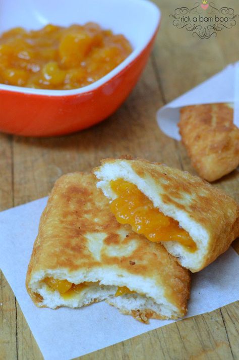 Apricot Hand Pies - Amber Simmons Hand Pies Baked, Apricot Hand Pies, Slab Apple Pie, Easy Hand Pies, Fried Hand Pies, Apricot Pie, Bakery Goods, Apricot Recipes, Peach Dessert Recipes