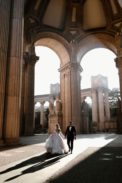 Golden Gate Bridge Wedding Photos, San Francisco Wedding Photos, Wedding With Baby, Northern California Engagement Photos, Arch Photography, Museum Photoshoot, Sacramento Wedding Venues, Classic Place, Rich Wedding